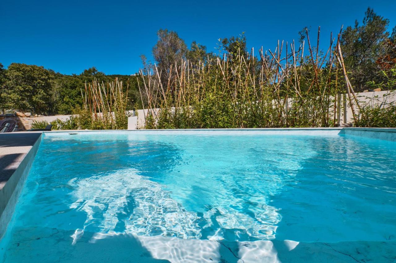 Meacres Sun Villa Miholascica Exteriör bild